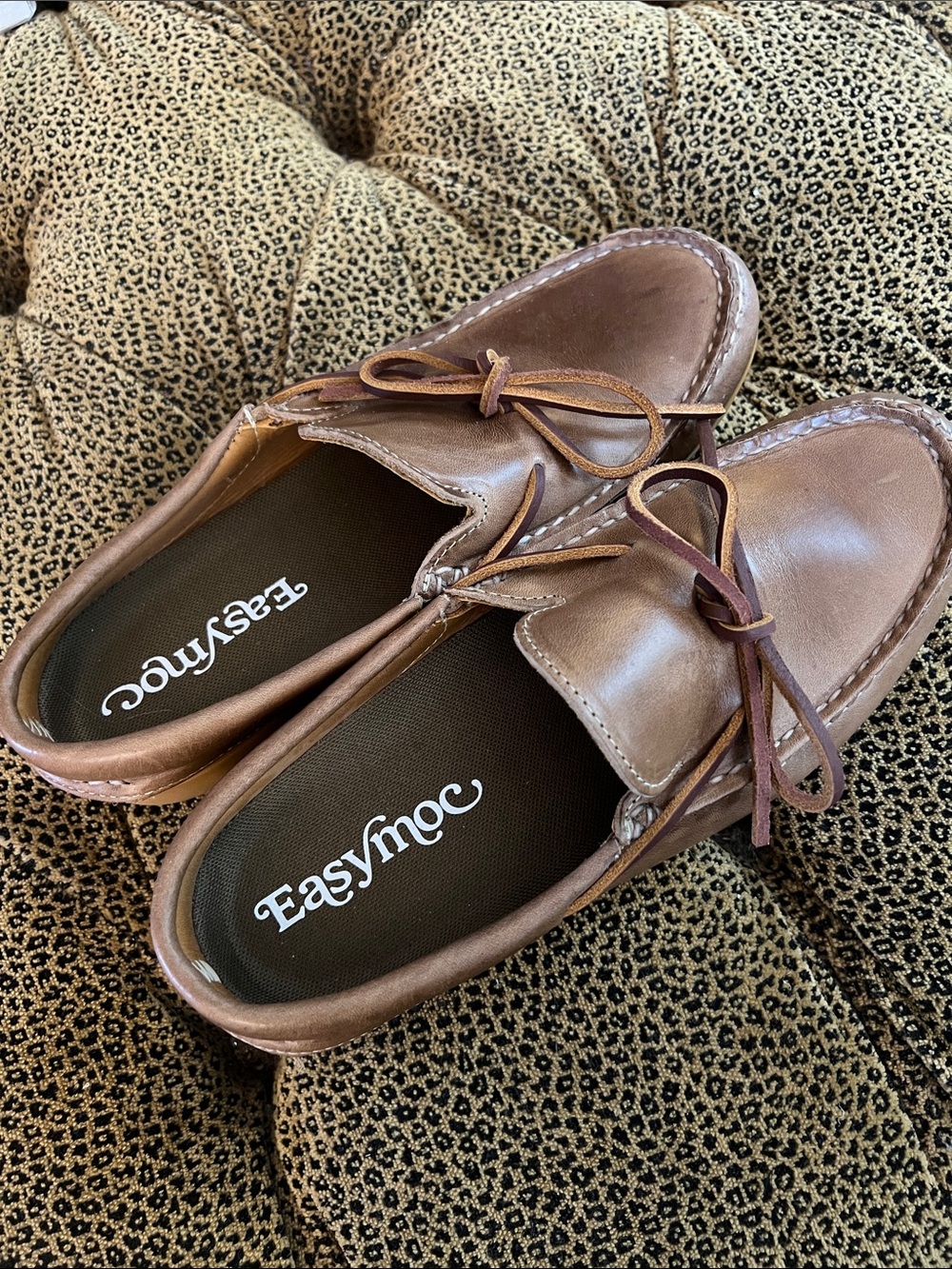 Easymoc Women’s Brown Leather Moccasin Loafers Slip on size 9.5 VGC